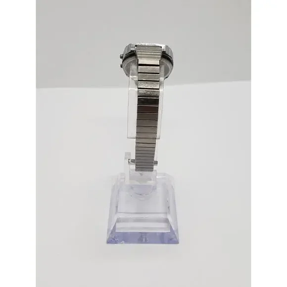Men's digital watch. Quartz LCD. Multi function silver face